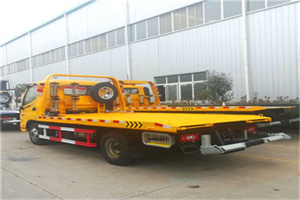 佛冈附近拖车救援搭电