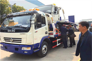 佛冈汽车道路救援拖车价格